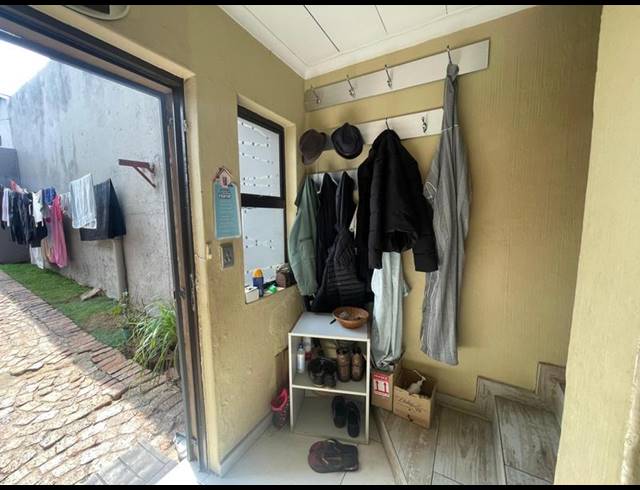 3 BEDROOM TOWNHOUSE FOR SALE IN RIDGEWAY